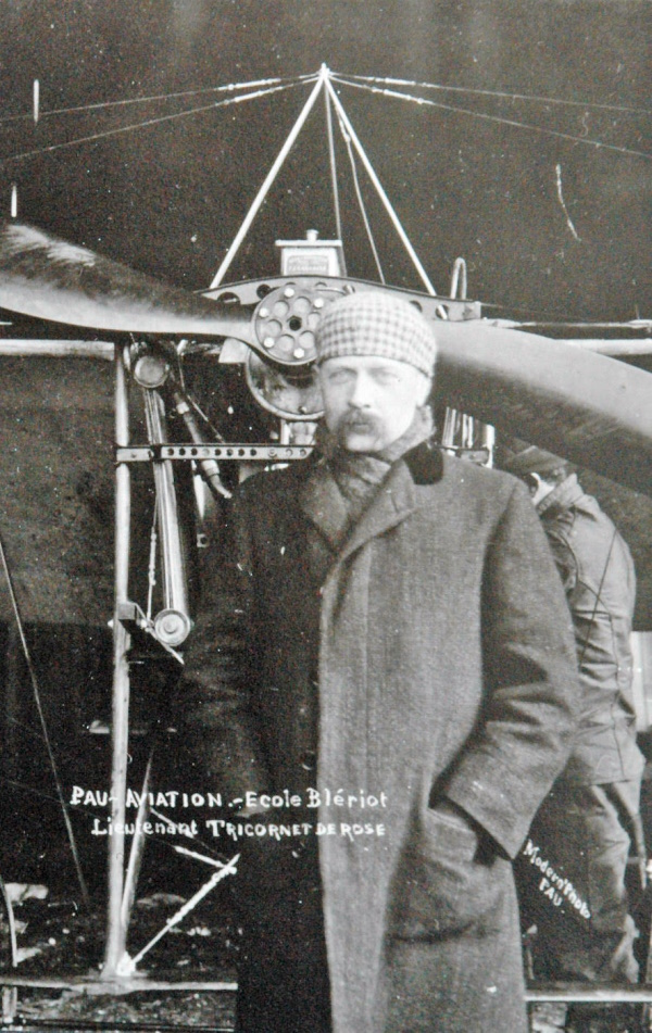 Le lieutenant Charles de Rose à l'école Blériot de Pau en 1911
