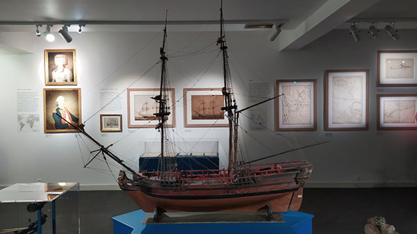 Le Fa, maquette d?un brick utilisé pour le commerce au long cours et la traite atlantique, XVIIIe siècle. (© Honfleur, musée de la Marine) Le Fa, maquette d?un brick utilisé pour le commerce au long cours et la traite atlantique, XVIIIe siècle. (© Honfleur, musée de la Marine)