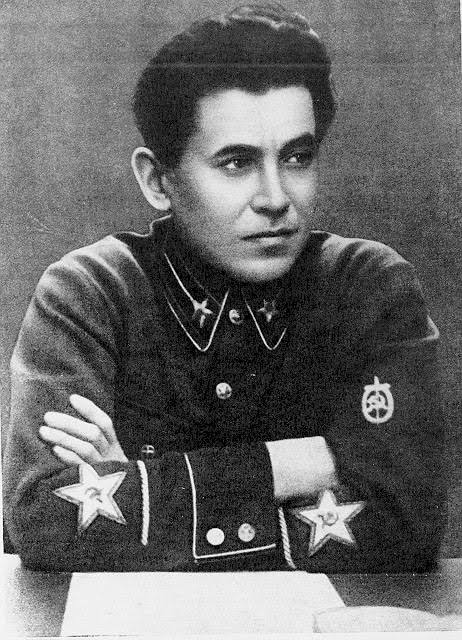 Nikolaï Iejov (19 avril 1895, Lituanie ; fusillé le 4 février 1940 à Moscou)