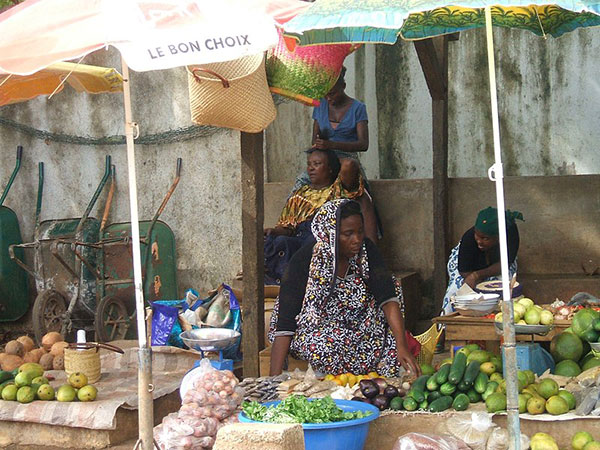 Marché à Grande Terre (2009).
