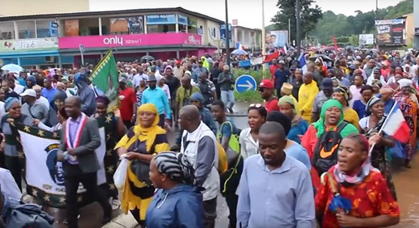 Émeute contre la vie chère à Mayotte en octobre 2011.