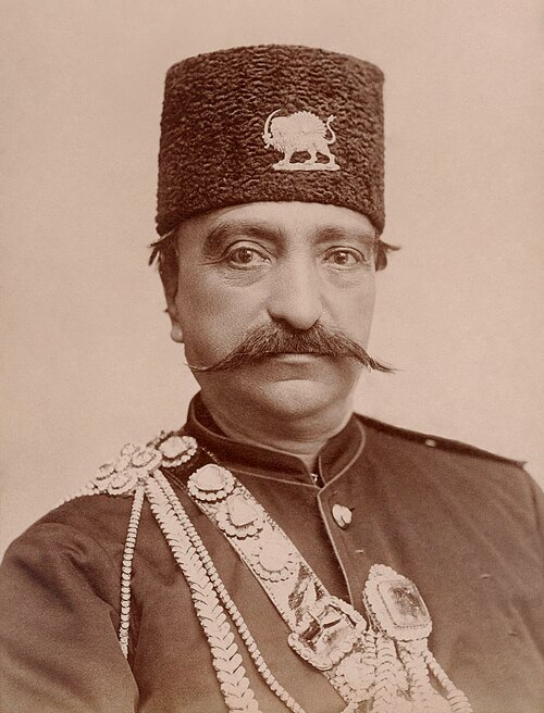 Le souverain perse Nasar el-Din photographié par Nadar 
