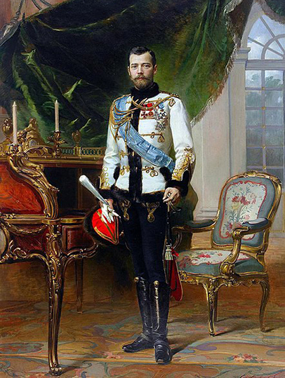 Nicolas II en 1900, Earnest Lipgart, Saint-Pétersbourg, musée d'État de Tsarskoïe Selo. Agrandissement : Nicolas II en 1915 par Boris Koustodiev.