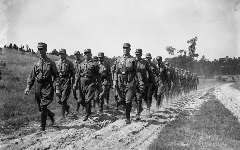 Détachement de SA (Sturmabteilung) en 1932