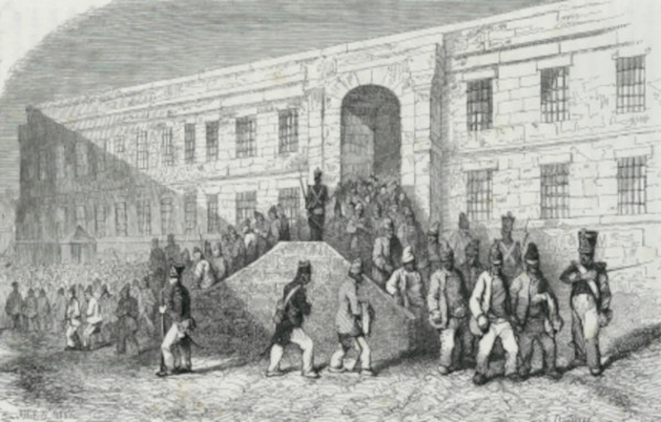 Rouger, Les forçats sortent du Bagne de Brest pour aller au travail, sous la surveillance des gardes-chiourme, XIXe siècle, Paris, BnF. Agrandissement : Jules Noël, Bagnards du bagne de Brest : un enterrement au cimetière de Brest, 1844, musée des Beaux-Arts de Brest. 