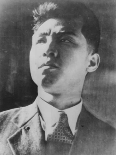 Portrait officiel de Kim Il-sung (1912-1994), le 1er octobre 1948.