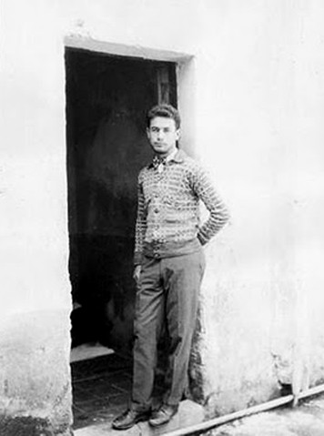 Jose De Leon Toral devant sa cellule.