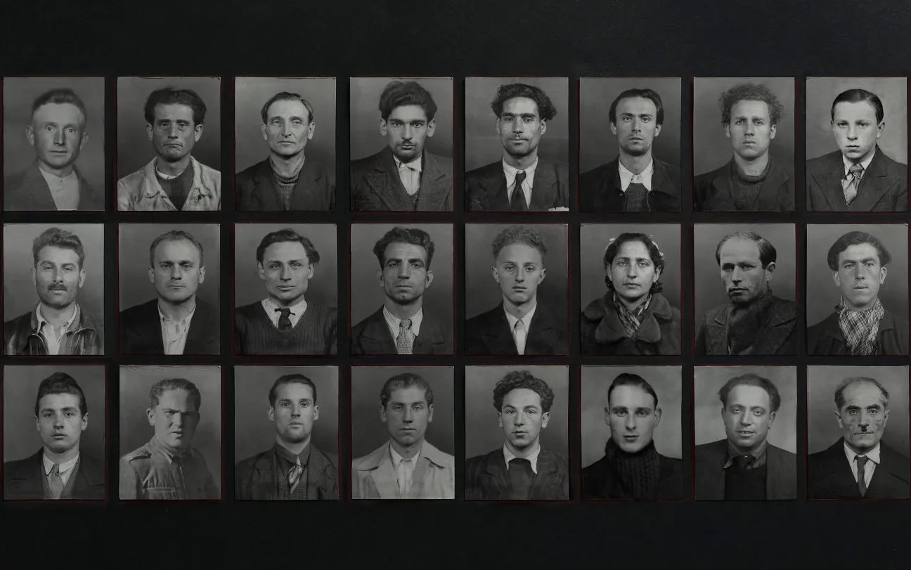 Le groupe Manouchian-Boczor, y compris Joseph Epstein (2e ligne, 2e colonne), d'après un montage photographiqe du journal L'Humanité
