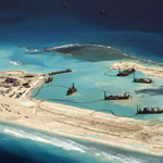 Un &icirc;lot de la mer de Chine pold&eacute;ris&eacute; par la marine chinoise